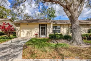 4223 Oakhurst Cir E, Sarasota, FL 34233 - Photo 1