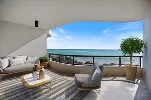 415 L Ambiance Dr, Longboat Key, FL 34228 - Photo 1
