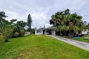 3918 25th St W, Bradenton, FL 34205 - Photo 1