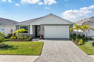 18881 Daybreak Dr, Venice, FL 34293 - Photo 1