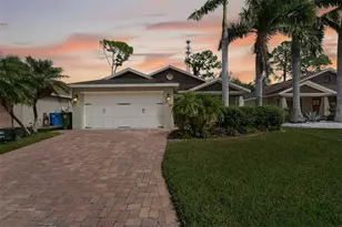 421 San Lorenzo Ct, Bradenton, FL 34208 - Photo 1