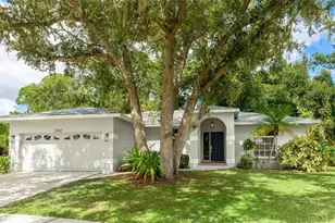 2202 E Cork Oak St, Sarasota, FL 34232 - Photo 1