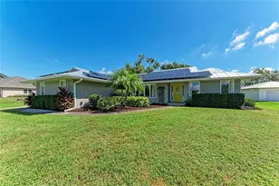 1821 Racimo Dr, Sarasota, FL 34240 - Photo 1