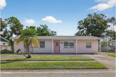 2415 19th Street E, Bradenton, FL 34208 - Photo 1