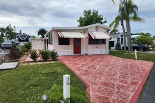 1674 University Pkwy, Sarasota, FL 34243 - Photo 1