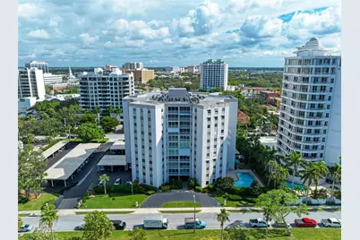 435 S Gulfstream Avenue #703, Sarasota, FL 34236 - Photo 1