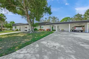 1325 Glen Oaks Dr E, Sarasota, FL 34232 - Photo 1