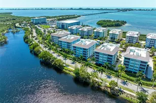 391 Aruba Cir, Bradenton, FL 34209 - Photo 1