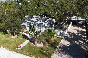 531 Edlee Ln, Longboat Key, FL 34228 - Photo 1