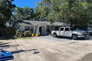 1026 61st Ave Dr E, Bradenton, FL 34203 - Photo 1