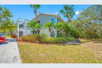 8106 45th Court E #4, Sarasota, FL 34243 - Photo 1