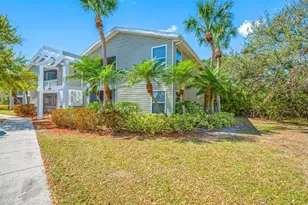 8106 45th Ct E, Sarasota, FL 34243 - Photo 1