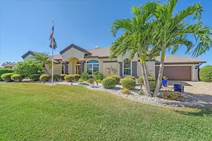4333 Presidential Ave Cir E, Bradenton, FL 34203 - Photo 1
