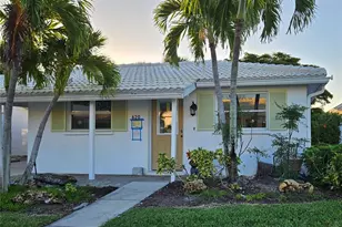 620 Spanish Dr N, Longboat Key, FL 34228 - Photo 1