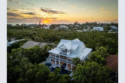 598 Lyons Lane, Longboat Key, FL 34228 - Photo 1