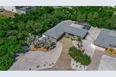 307 Avenida De Paradisio, Sarasota, FL 34242 - Photo 1