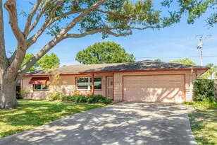 5912 7th Ave Dr W, Bradenton, FL 34209 - Photo 1