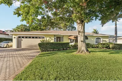 2816 Bay Drive, Bradenton, FL 34207 - Photo 1