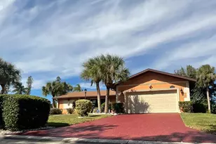 1635 Baywinds Ln, Sarasota, FL 34231 - Photo 1