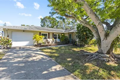 3103 Norwich Drive W, Bradenton, FL 34205 - Photo 1