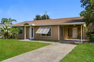2897 Oak St, Sarasota, FL 34237 - Photo 1