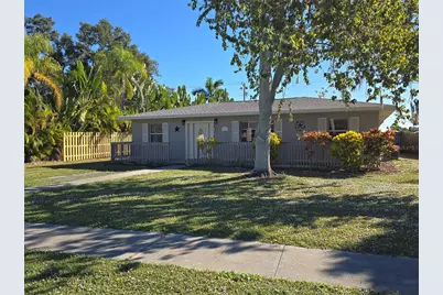 613 Casabella Drive, Bradenton, FL 34209 - Photo 1