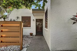 101 Tidewater Dr, Bradenton, FL 34210 - Photo 1