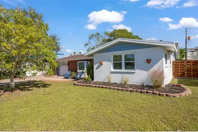 1505 Roslyn Avenue, Bradenton, FL 34207 - Photo 1