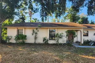 928 Cypress Wood Ln, Sarasota, FL 34243 - Photo 1