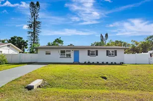 3612 46th Ave Dr W, Bradenton, FL 34210 - Photo 1