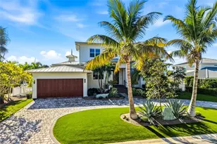 628 Dundee Ln, Holmes Beach, FL 34217 - Photo 1