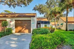 2911 Park Lake Dr, Bradenton, FL 34209 - Photo 1