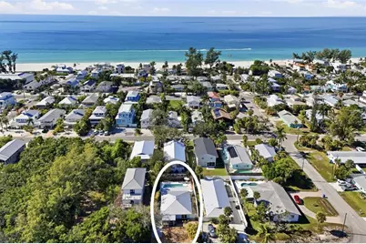 2812 Avenue B, Holmes Beach, FL 34217 - Photo 1