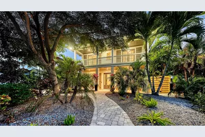 1690 Arlington Street, Sarasota, FL 34239 - Photo 1