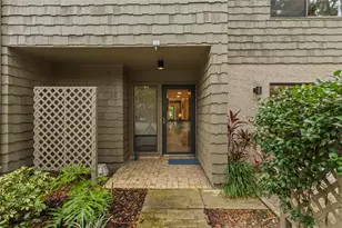 1610 Treehouse Cir, Sarasota, FL 34231 - Photo 1