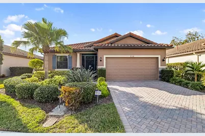 8168 36th Street E, Sarasota, FL 34243 - Photo 1