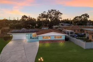 2411 Ridge Ave, Sarasota, FL 34235 - Photo 1