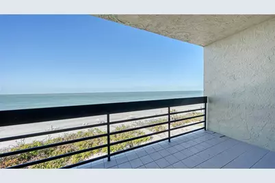 1055 Gulf Of Mexico Drive #402, Longboat Key, FL 34228 - Photo 1