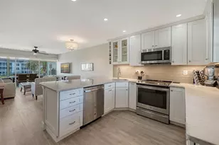 4370 Chatham Dr, Longboat Key, FL 34228 - Photo 1