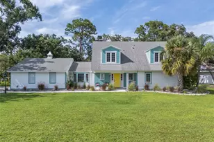 5005 Canterbury Dr, Sarasota, FL 34243 - Photo 1