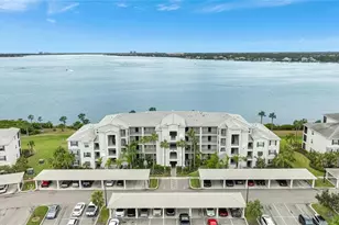 910 Tidewater Shores Loop, Bradenton, FL 34208 - Photo 1