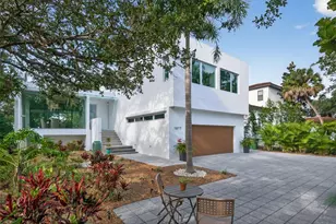 1617 Palmetto Ln, Sarasota, FL 34236 - Photo 1