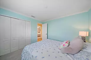 4424 Diamond Cir W, Sarasota, FL 34233 - Photo 1