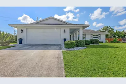 6717 Roxbury Drive, Sarasota, FL 34231 - Photo 1