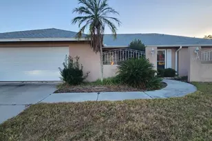 5124 Palm Aire Dr, Sarasota, FL 34243 - Photo 1