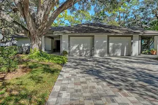 4716 Oak Forest Dr W, Sarasota, FL 34231 - Photo 1