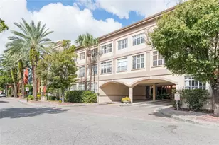 2402 W Azeele St, Tampa, FL 33609 - Photo 1