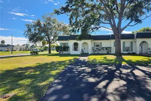 4201 33rd Ave Dr W, Bradenton, FL 34205 - Photo 1