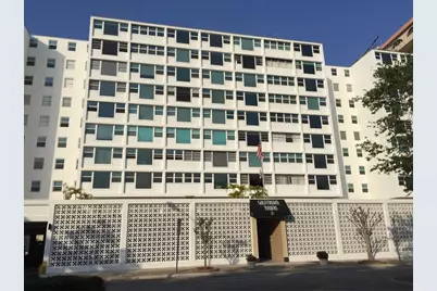 33 S Gulfstream Avenue #704A, Sarasota, FL 34236 - Photo 1