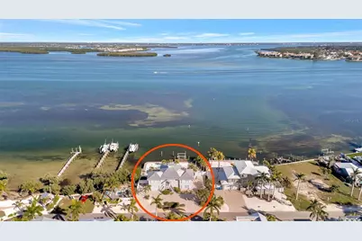 2215 Avenue A, Bradenton Beach, FL 34217 - Photo 1